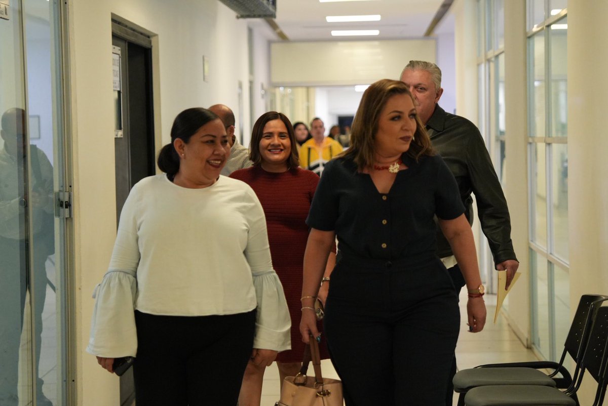 TVTenlinea's tweet image. #AlMomento 🔴 La secretaria de @Cultura_Tabasco, @ayita_castillo, ya se encuentra en el canal de #TVT para dar inicio a la entrevista sobre los primeros 100 días de gobierno del pueblo. Mantente informado de los avances y proyectos culturales.