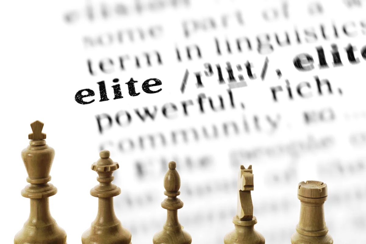 ThomasD77170's tweet image. Are we all just pawns in their game? #WhoAreTheElite ♟️🌎 openlensnews.com/who-are-the-el…