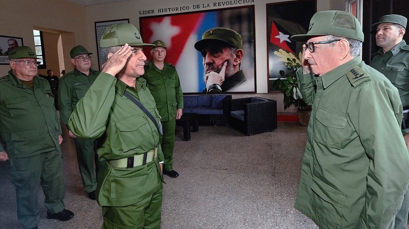 Raúl y Díaz-Canel visitaron el Puesto de Mando del Ejército Occidental

Ver más:  

pcc.cu/raul-y-diaz-ca…