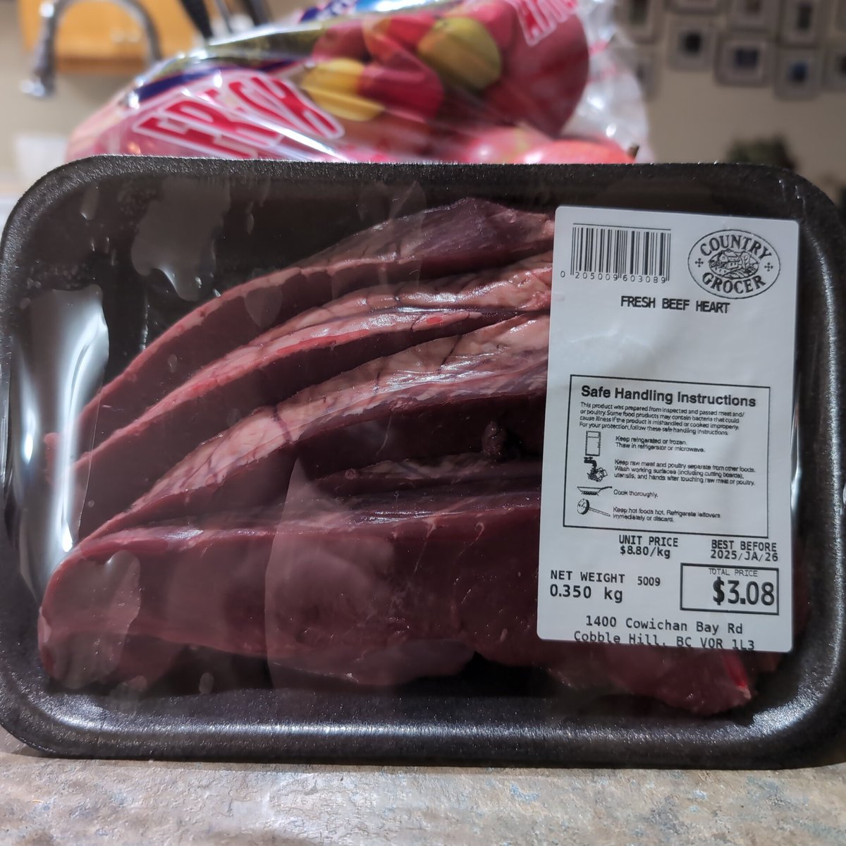 PrimalProMatt's tweet photo. Look at this find! Getting fresh organs is not expensive! Beautiful slices of beef heart for only $3! https://t.co/yw0476RUg5