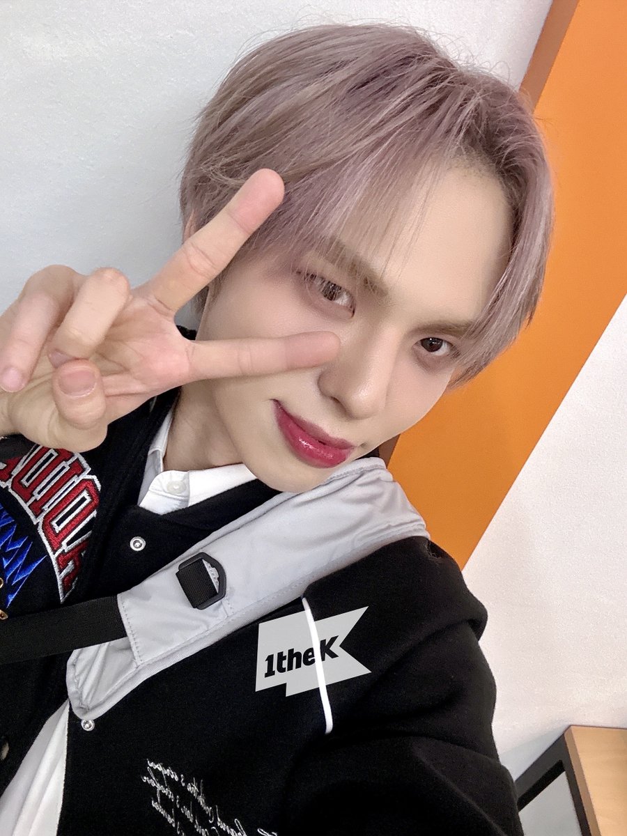 1theK(원더케이) tweet media