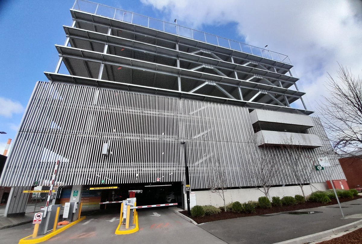 From Tuesday 28 January, the boom gates at Ballarat Base Hospital’s multi-deck car park will be reactivated. 
Parking fees will be reintroduced on Monday 3 February.
For more details visit: my.gh.org.au/40qxvjd
