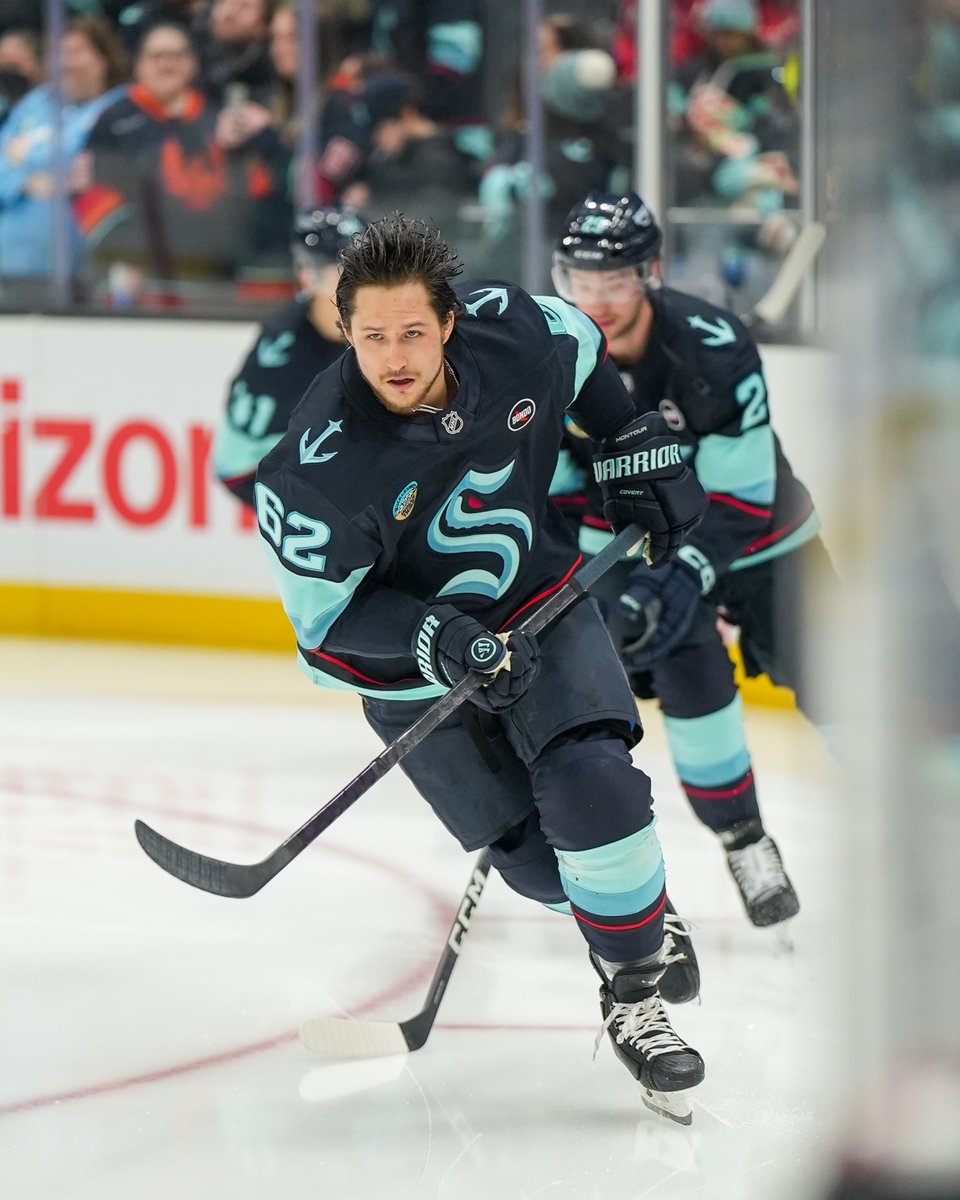 SeattleKraken's tweet photo. monty in motion 💨 https://t.co/0ZPnnbFH5G