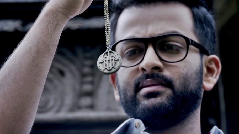 AshwinBala_Offi's tweet photo. Must Watch South Indian Horror Movies Tamil ✅ 

Thread 🧵 

(1/7) https://t.co/QDx8TtQcVz
