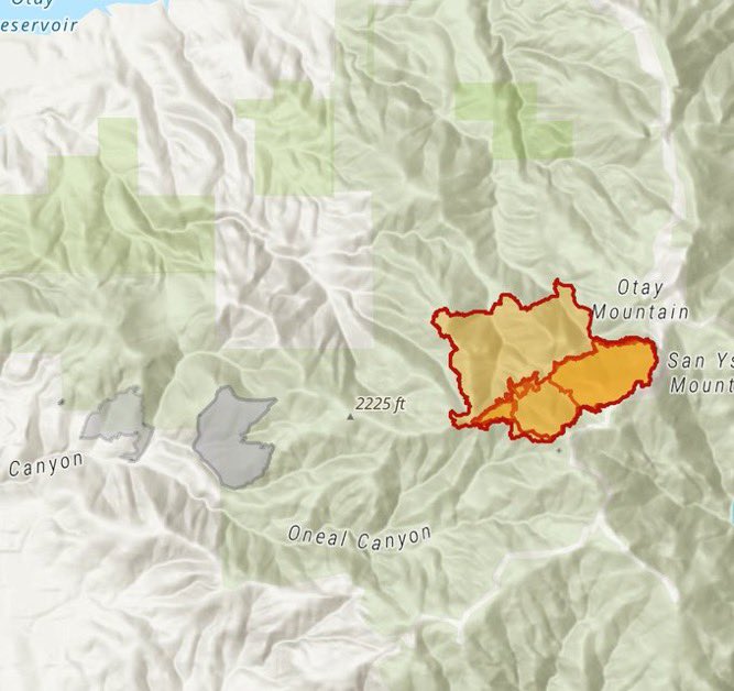 CaliFireTracker's tweet image. #Border2Fire is now 566.4 acres