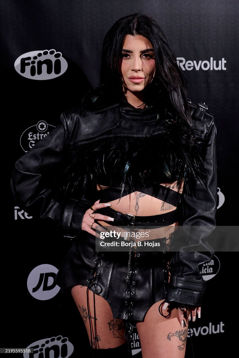 NewsNaiaraES's tweet photo. 📸 Nuevas fotos de @laenedenaiara en los ANTIPREMIOS de @ceciarmy anoche, en Madrid 🖤🔥

©️ Borja B. Hojas https://t.co/p5DvBbDlOH