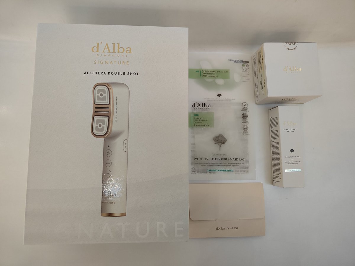 yefya's tweet photo. Open PO Korea d Alba Allthera double shot

Dapetnya set gini sama free an nya

Yang mau bisa dm ya

#dalba #alltheradoubleshot #pokorea #dalbakorea https://t.co/E0J68mNUWj