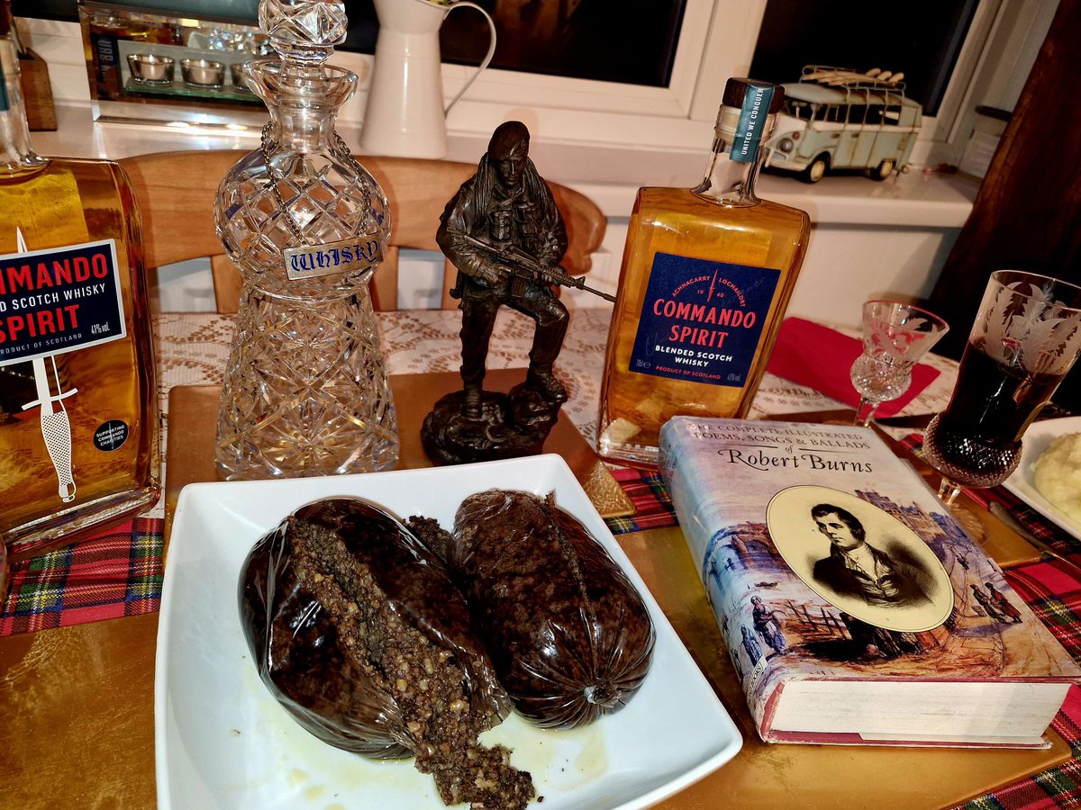 CommandoWhisky's tweet photo. Fair fa’ your honest, sonsie face,
Great Chieftan o’ the Puddin-race!
Aboon them a’ ye tak your place,
Painch, tripe or thairm:
Weel are ye wordy o’ a grace
As lang’s my arm. https://t.co/B6aUZTBfiE