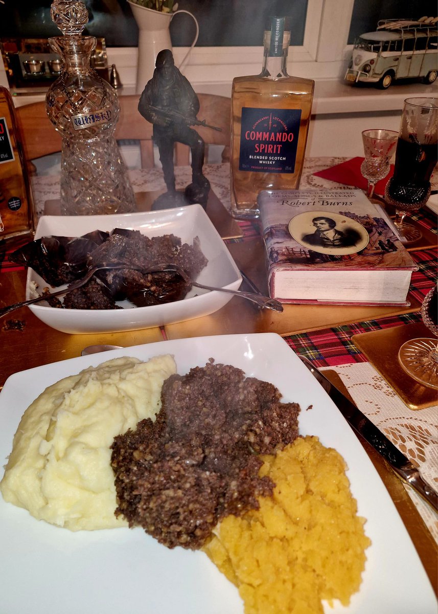 CommandoWhisky's tweet photo. Fair fa’ your honest, sonsie face,
Great Chieftan o’ the Puddin-race!
Aboon them a’ ye tak your place,
Painch, tripe or thairm:
Weel are ye wordy o’ a grace
As lang’s my arm. https://t.co/B6aUZTBfiE