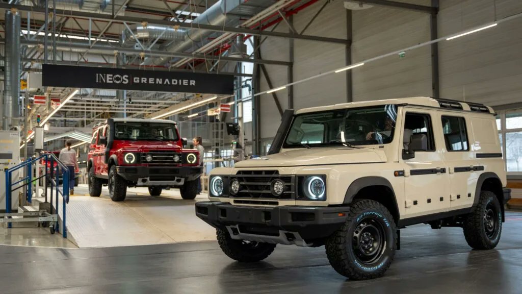 megamodo's tweet photo. INEOS Automotive riprende la produzione a Hambach! Il primo Grenadier Red Devil è uscito dalla linea dopo la pausa forzata. Un segnale positivo per l'industria automobilistica! #INEOSAutomotive #GrenadierRedDevil #Hambach #auto
👉https://t.co/tLgBGyVf3p https://t.co/KlFU68Dmv4