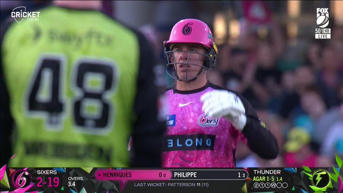 The Sydney Sixers skipper making a statement on his first ball faced 📹 Credits: Twitter/BBL