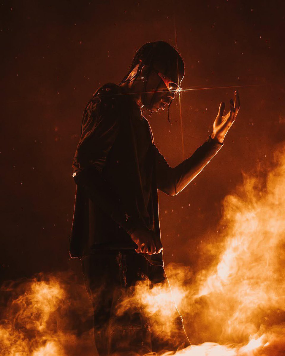 JKALona's tweet photo. The moment we’ve been waiting for... 4X4 is out now. Travis Scott never misses 🔥.  
#TravisScott4x4  

Stream: [https://t.co/FL0U5w4R4m] https://t.co/XzJFj5TwbT