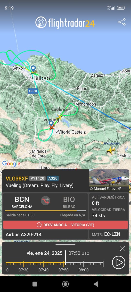 ForondaAirport's tweet photo. Sorpresa mañanera!!
Hoy @VuelingVA @vueling desvía dos aviones a Foronda!! Gracias por pensar en los pasajeros y confiar en nuestro aeropuerto!! https://t.co/wvCQ6bWk5H