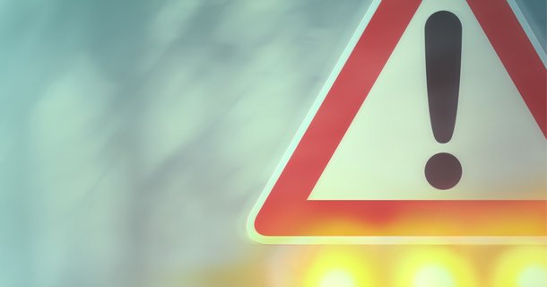 ⚠️Storm Éowyn: Severe weather warnings are in place today. Police advise not to travel within or to the red weather warning area. For the latest updates from public transport operators, check our page at tlscot.com/disruption. #StormEowyn