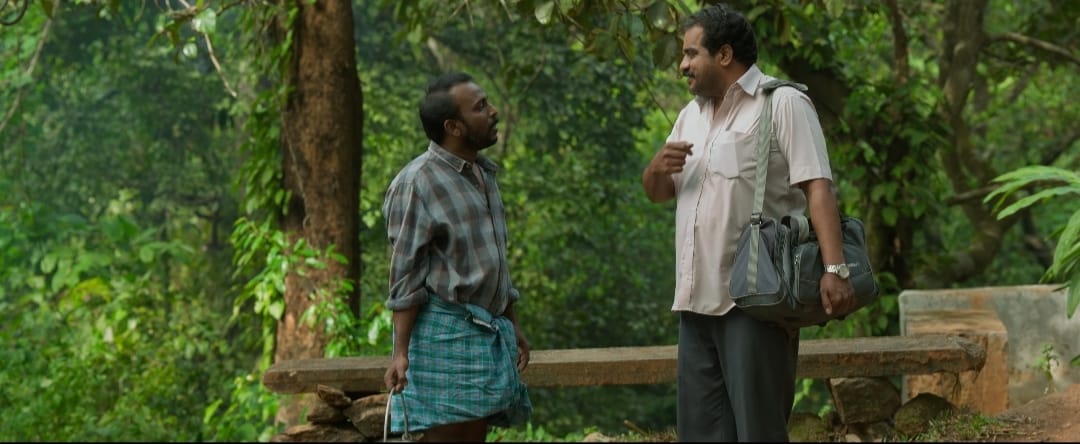 ManuN13936's tweet photo. കിടിലൻ feel good പടം👌ദിലീഷ് പോത്തൻ പെർഫോമൻസ് ഒക്കെ as usual വൻ കിടു👌തീയേറ്റർ വിജയം അർഹിക്കുന്ന പടം.

പലരുടെയും favourite list ൽ കേറാൻ സാധ്യതയുള്ള ഒരു പാട്ട് ഈ സിനിമയിലുണ്ട്,തീയേറ്ററിൽ കേൾക്കാൻ നല്ല ഭംഗിയായിരുന്നു❤️

#AmAh#AMAH #ThomasKSebastian #KaapiProduction #DileeshPothan https://t.co/CDkRw2v8R6