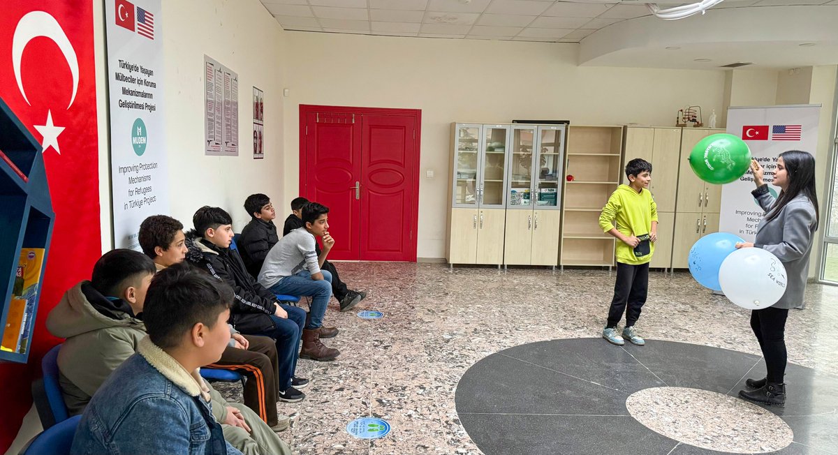 mudemtr's tweet photo. MUDEM Kırıkkale İl Temsilciliğimizde, 12-15 yaş arası erkek çocuklara yönelik anlamlı bir etkinlik gerçekleştirdik. "Ben Kimim?" özgüven çalışmasıyla, çocukların kendini tanıma becerileri kazanmalarına ve özgüvenlerini geliştirmelerine katkı sağlamayı amaçladık.

Psikolog Betül Turalıoğlu rehberliğindeki etkinlikte, çocuklar hem eğitici hem de keyifli bir süreç geçirdi. Bu çalışma sayesinde, kendilerini daha iyi tanıma fırsatı buldular ve sosyal becerilerini güçlendirdiler.

MUDEM’e sağladığı cömert destek için @StatePRM'e teşekkür ederiz.

--

At MUDEM Kırıkkale Provincial Representative Office, we organised a meaningful activity for boys between the ages of 12-15. With the ‘Who Am I?’ self-confidence activity, we aimed to contribute to children's self-knowledge skills and self-confidence.

Under the guidance of psychologist Betül Turalıoğlu, the activity was both educational and enjoyable. Thanks to this activity, they had the opportunity to get to know themselves better and strengthen their social skills.

We thank the @StatePRM for their generous support to MUDEM.