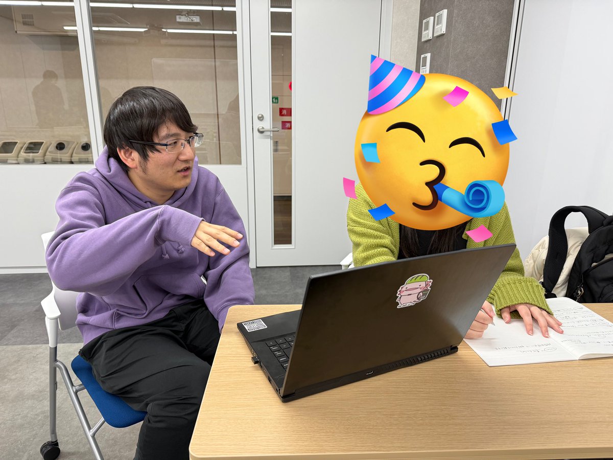 K_game_cat's tweet image. 先日、ECCコンピュータ専門学校さんにて会社説明会を行いました!説明会では学生の皆さんの熱心さが伝わりました🥹弊社スタッフのアドバイスが作品制作の手助けになれたらとても嬉しいです🌼
#ケーツー #ゲーム会社
#ECCコンピュータ専門学校 さん
#ありがとうございました🎈
#新校舎キレイすぎ🥳