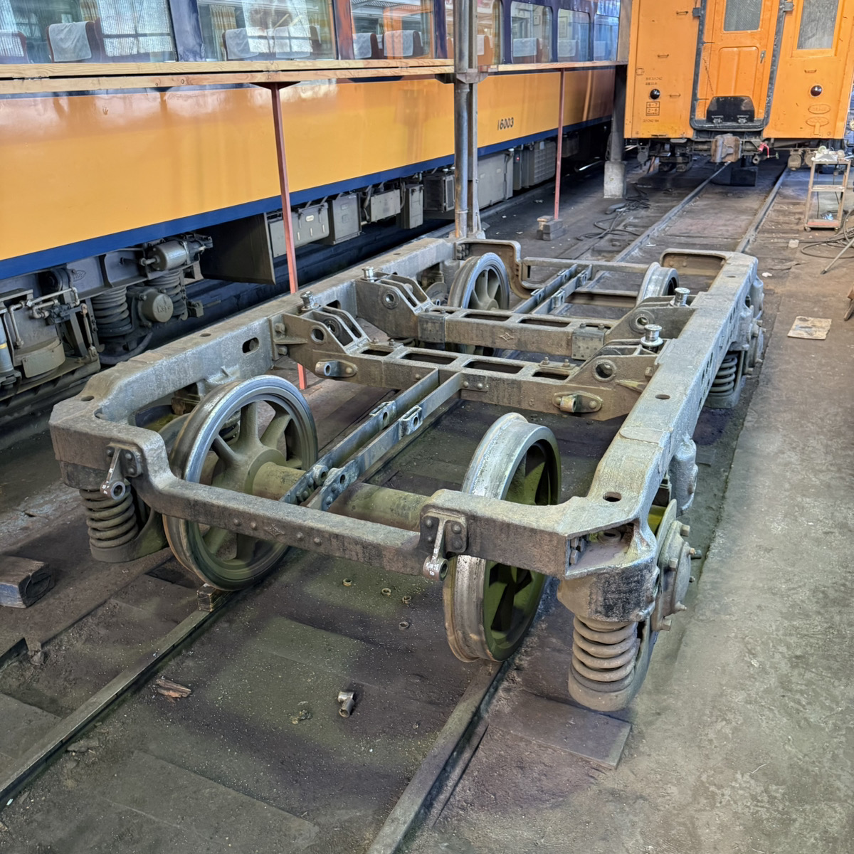 車両区の日常】 SL整備士大杉です💁‍♂️ 本日は客車班のスハフ42 184