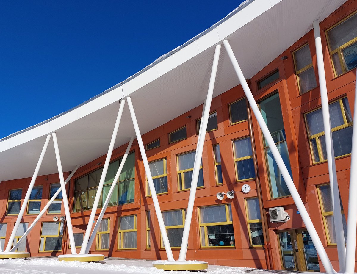 Hyvää koulutuksen päivää kaikille! 📚🏫 Oikeus koulutukseen on lapsen keskeisimpiä oikeuksia. Lapsen oikeuksien sopimus: 28 artiklassa oikeus koulutukseen ja 29 artiklassa koulutuksen sisältöä ohjaavat päämäärät. finlex.fi/fi/sopimukset/…

#koulutus #koulu #opetus #lapsenoikeudet