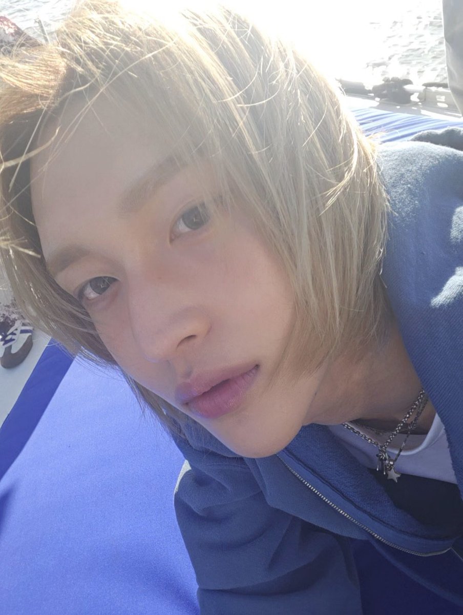 green32w's tweet photo. 보고싶다 https://t.co/pB58Q5JoXX