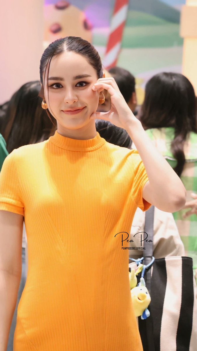 pinksky_9th's tweet photo. น้องส้ม 🍊 กับ พี่ส้ม 🍊

AIS FIBRE X PP
#ButteryWorld2025xPP
#เก้าพีพี https://t.co/4iB4nmNbA1