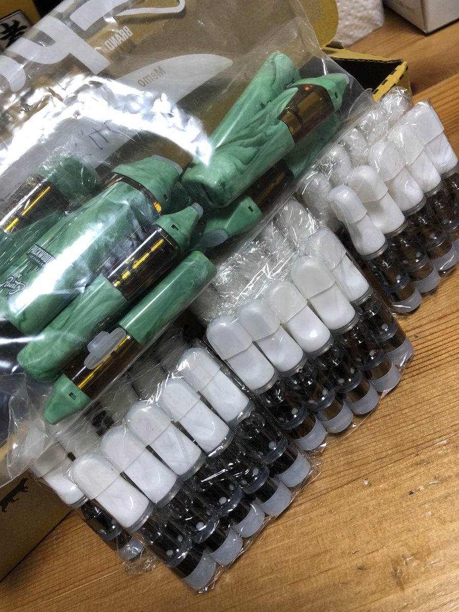 おはよう御座います☀️
本日もよろしくお願いしまーす

🐘✒️人気爆発中💥