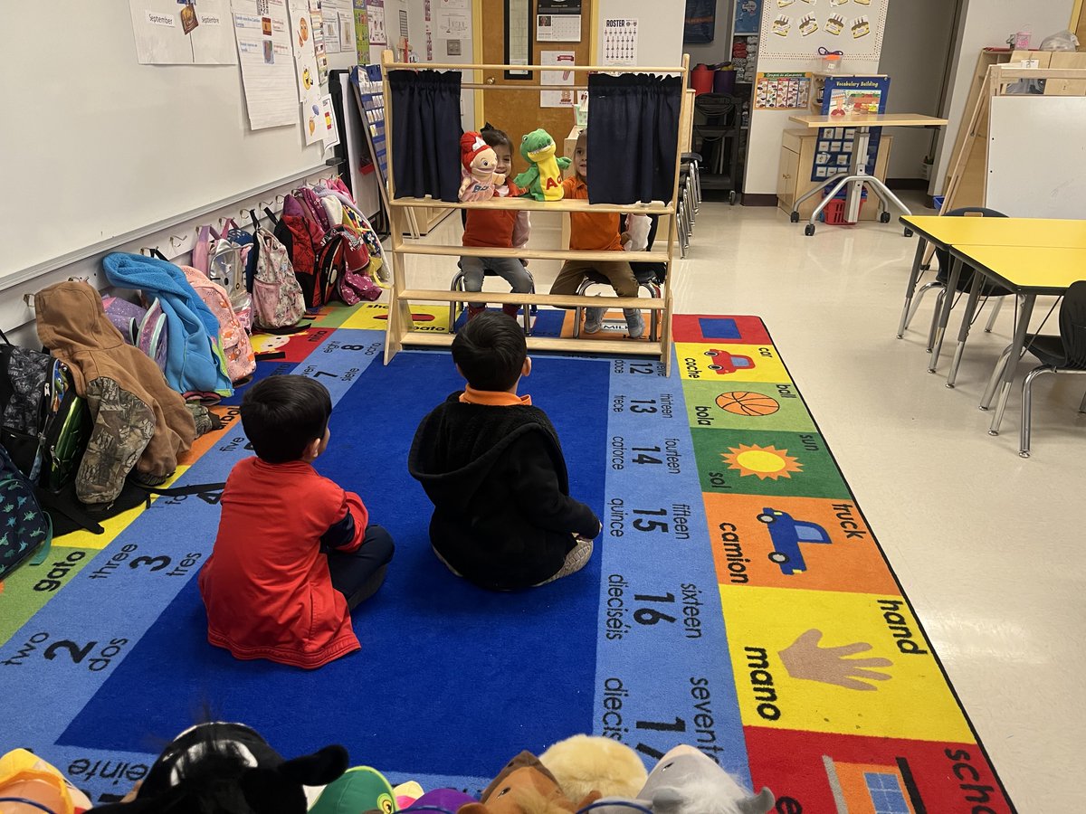 MsCruzS_HES's tweet photo. Lots of work to be done but this is us giving it our all. We matter. We practice treating everyone with kindness, love and respect. We will change the world the way MLKjr. taught us #huecosuns #DualLanguage #prekcan @EReyes_CI #mlkday2025 #January https://t.co/KmTXX8ZxIx