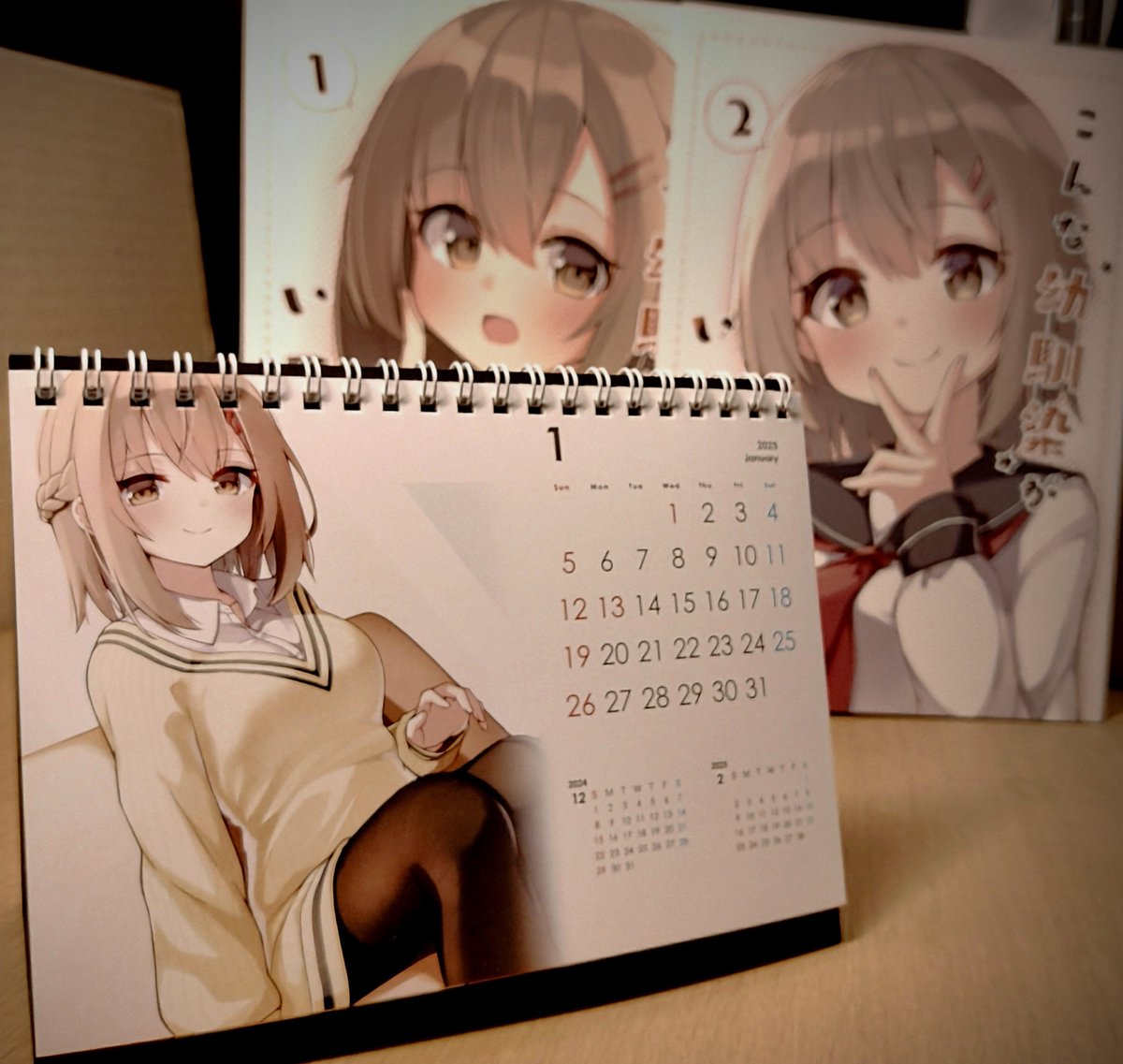 warabiPoti's tweet photo. おみなえしさんの卓上カレンダーが届いた～

折角だから、素人なりに写真を撮ってみたよ https://t.co/Ww4FS4LaBs