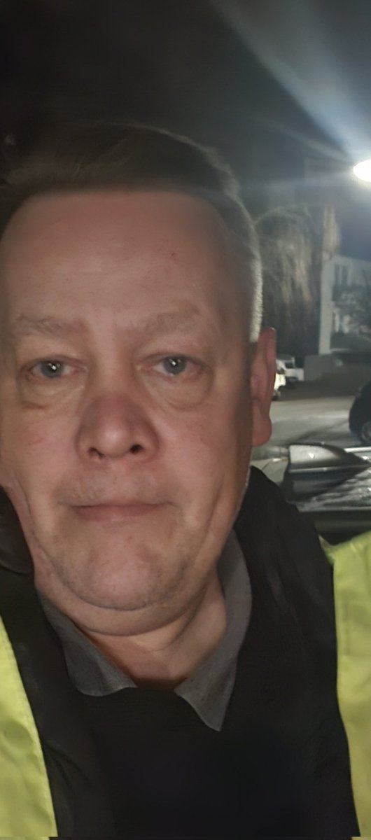 Morgens  halb sechs auf dem Weg zur Arbeit *stöhn....sowas von keine Lust