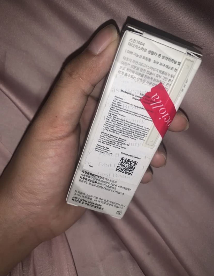 lysposable's tweet photo. WTS Skin1004 centella tone brightening
capsule ampoule serum 30ml
60k (pemakaian sesuai foto) beli di sociolla, dijual karna ga cocok https://t.co/DzxshsAJaj