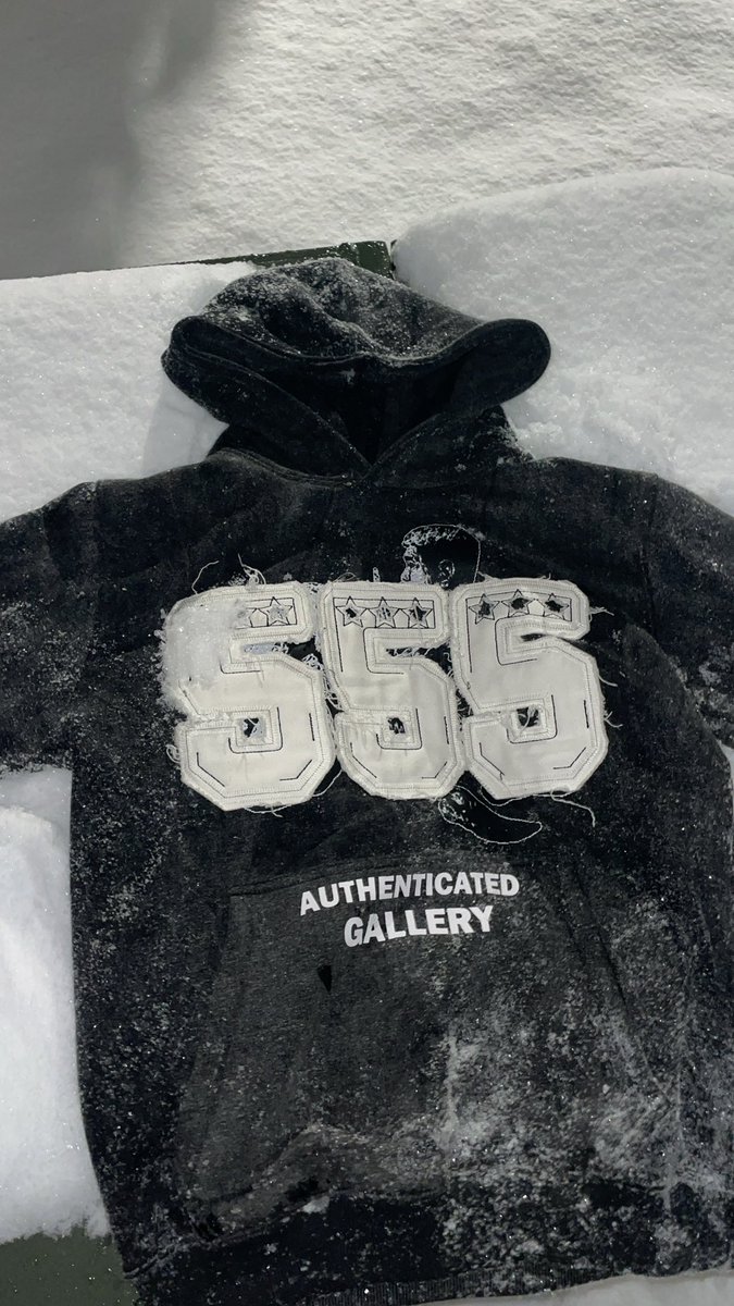 metrius53's tweet photo. 555 Sets will be dropping soon! These are just the samples &amp; not the finished product..🔥🧏🏾 It’s otw tho make sure to follow our ig brand page@authenticatedgallery https://t.co/fMqP6SrrrB