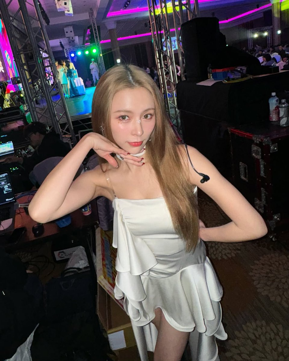 Elkie on ig!♡

★ #庄锭欣 #莊錠欣 #ELKIE #엘키 #EK