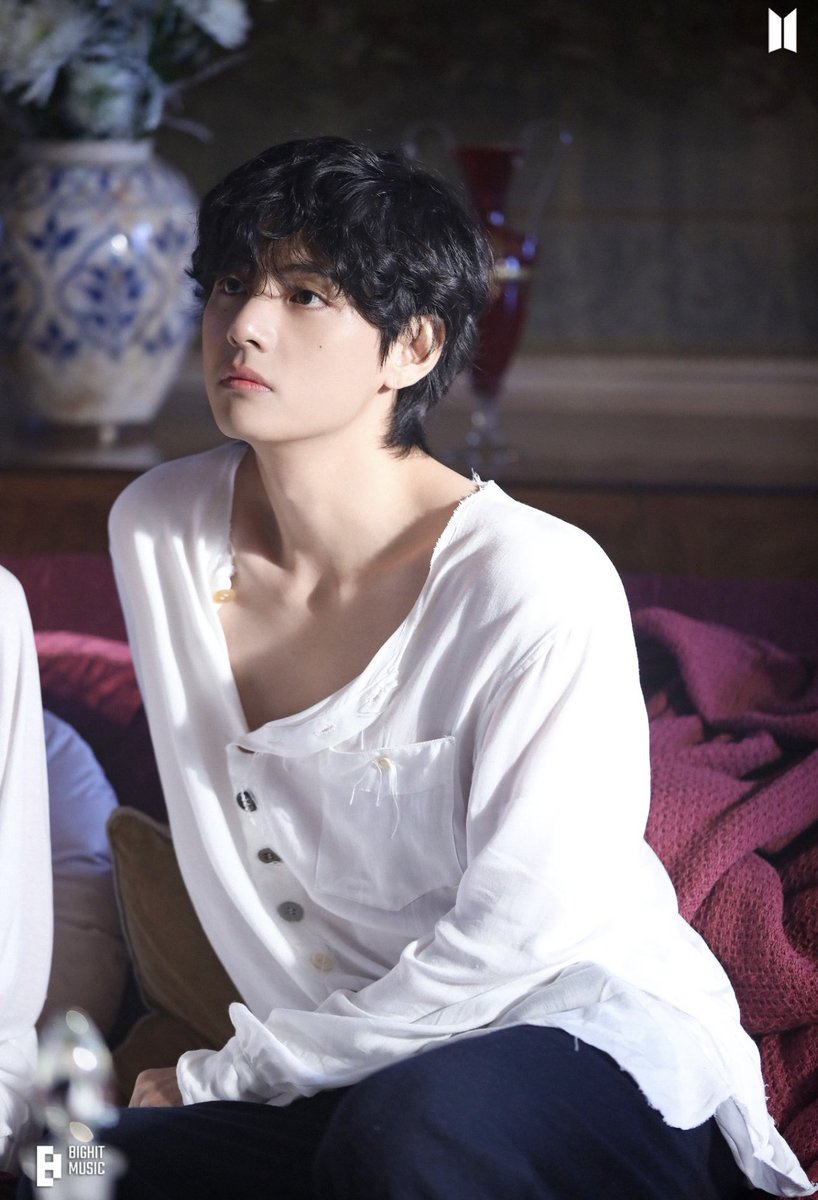 It’s Fridayieee with Kim  Taehyung 

I vote  # V for #IconFaceOfKpop2025 
<a href="/ICONPOLLS/">ICON</a>