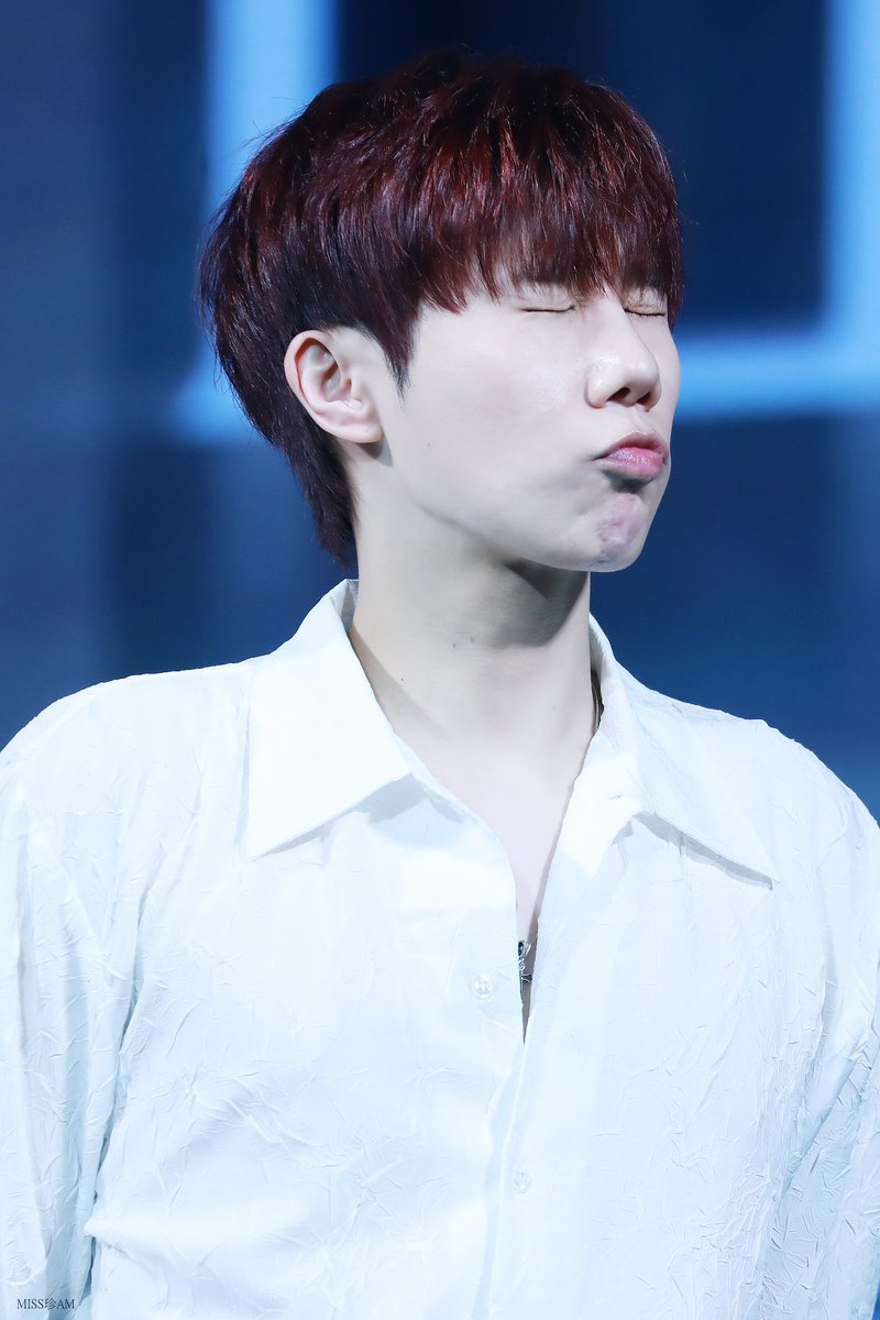 MISSCHAM_'s tweet photo. 250111 INFINITE 15TH ANNIVERSARY CONCERT: LIMITED EDITION IN MACAU

#인피니트 #김성규 #성규 #KIMSUNGKYU #SUNGKYU #INFINITE https://t.co/Yke0gm2lVv