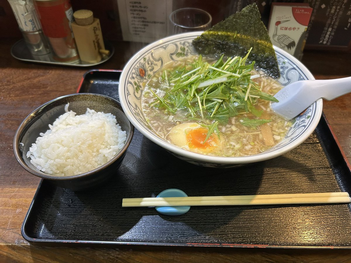 oba9jun's tweet photo. 昨夜〆のラーメン🍜 https://t.co/TehPOY526W