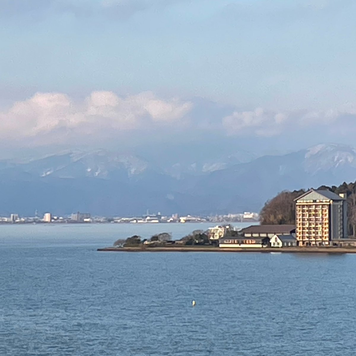 冬の琵琶湖❄️
世界で数少ない古代湖。
奥が深いです🥸
