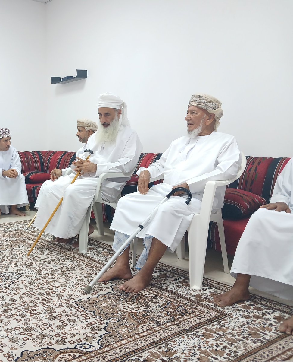 إنا لله وانا اليه راجعون
#ولاية_إزكي_تفقد_اعز_الناس_الشيخ_محمد_بن_سعيد_الرقيشي مات من كان مبتسمًا صبورًا على أقدار الله مات من كان حسن التعامل مع الآخرين مات من كان كريم الخصال والسجايا مات من كان متواضعًا لأقصى درجات ...