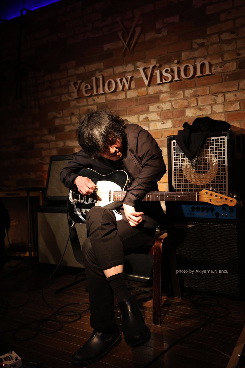 pkpkppk's tweet photo. 2025.1.18 
阿佐ヶ谷Yellow Vision
                    ❷(〜❺)
羽野昌二(ds)
川口雅己(guitar)
Cal Lyall(guitar)

#羽野昌二 #川口雅己 #CalLyall https://t.co/Xj2r9uS4uD