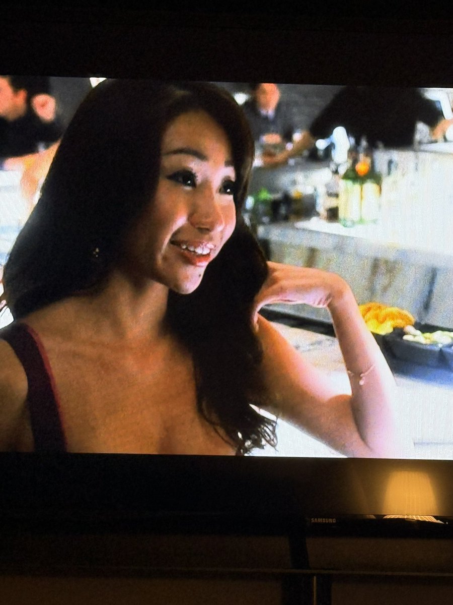 AmiHaruna's tweet photo. まだまだ機内でみれます❤︎ #crazystupidlove みつけたらみてみてね❤︎

#hollywoodmovie #actress #ハリウッド女優 #asianactress https://t.co/0FJTKiSIuw