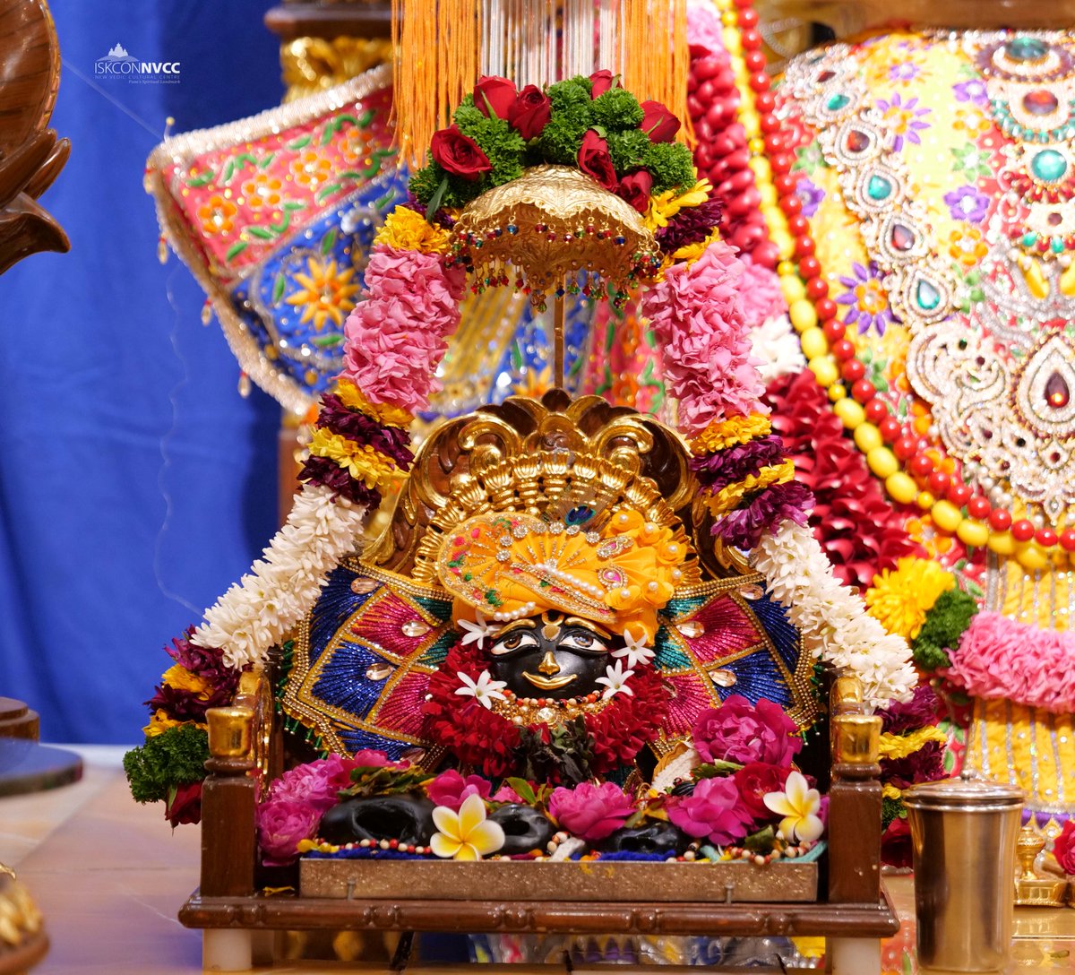 ISKCONPune's tweet photo. 🙏🏽Today's Darshan 📿 🗓24-01-2025🙏
🌷Sri Sri Jagannath Baldev Subhadra🌷
🚩@ISKCONNVCCPune🚩
.
.
#ISKCONNVCC #ISKCONPune #ISKCONNVCCPune #ISKCON
#kumbhmela2025 #kumbhmela #Prayagraj
#PrayagrajMahakumbh2025 #24thjanuary #24thjanuary2025
#Friday #Harinaamsankirtan #Radheshyamdas https://t.co/rP9fAFWQSB