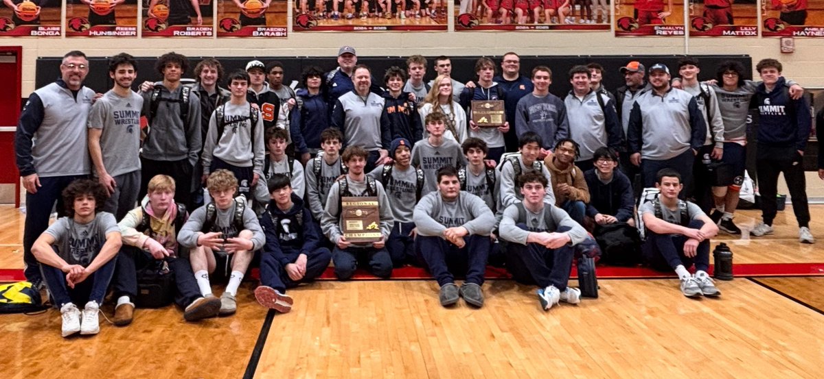 wcsSSTMSpm's tweet photo. Summit Wrestling - Region 6 Duals Champs! 
Semis - SHS 56  Brentwood 12
Finals - SHS 36  Ravenwood 34 #5Straight
 @wcsSHS @wcsSHSAthletics @wcsSHSspartanCH @wcsCOAthletics @cspulliam @mopatton_sports @wherald @SeWrestle @SwcWrestling https://t.co/VucymOD6ex