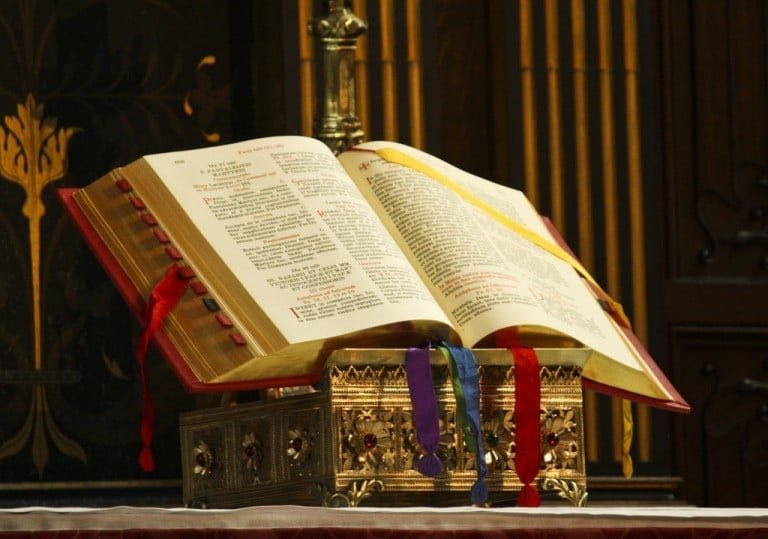 padrehermes's tweet photo. «La verdadera devoción no destruye ninguna clase de vocación o de ocupaciones, sino que las adorna y embellece» (San Francisco de Sales, Introducción a una vida devota)
#OficiodeLectura
#FranciscodeSales https://t.co/kovYO4udbX
