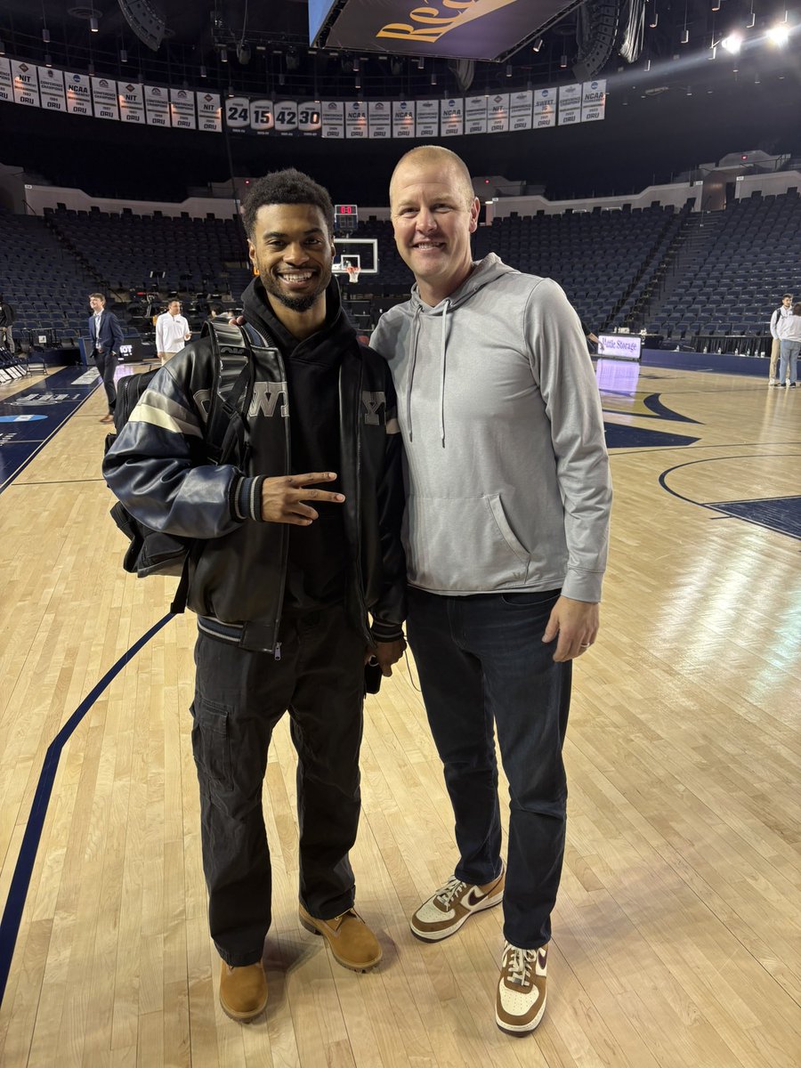 Brian Ross tweet media