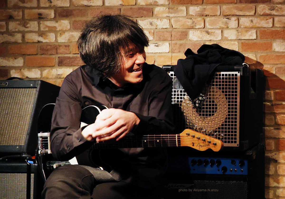 pkpkppk's tweet photo. 2025.1.18 
阿佐ヶ谷Yellow Vision
                    ❶(〜❺)
羽野昌二(ds)
川口雅己(guitar)
Cal Lyall(guitar)

#羽野昌二 #川口雅己 #CalLyall https://t.co/jZi6I4UPLD