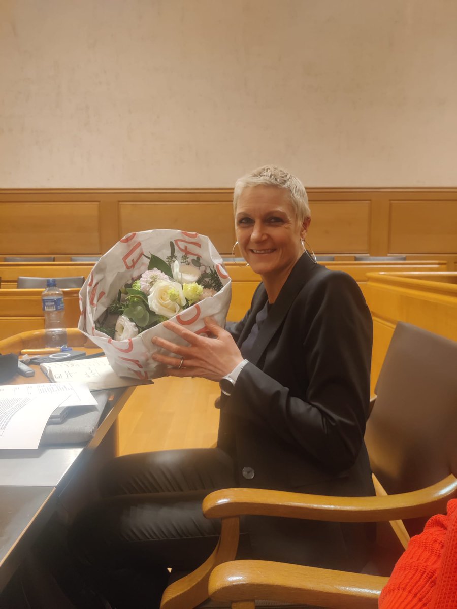 beatrice wertli (@bwertli) on Twitter photo Gut gestartet in die neue Legislatur mit der Fraktion der <a href="/MitteStadtBern/">Die Mitte Stadt Bern</a> (+1!) und der Wahl zur 2. Vizepräsidentin des Stadtrats. Danke! #stadtrat Gut gestartet in die neue Legislatur mit der Fraktion der <a href="/MitteStadtBern/">Die Mitte Stadt Bern</a> (+1!) und der Wahl zur 2. Vizepräsidentin des Stadtrats. Danke! #stadtrat