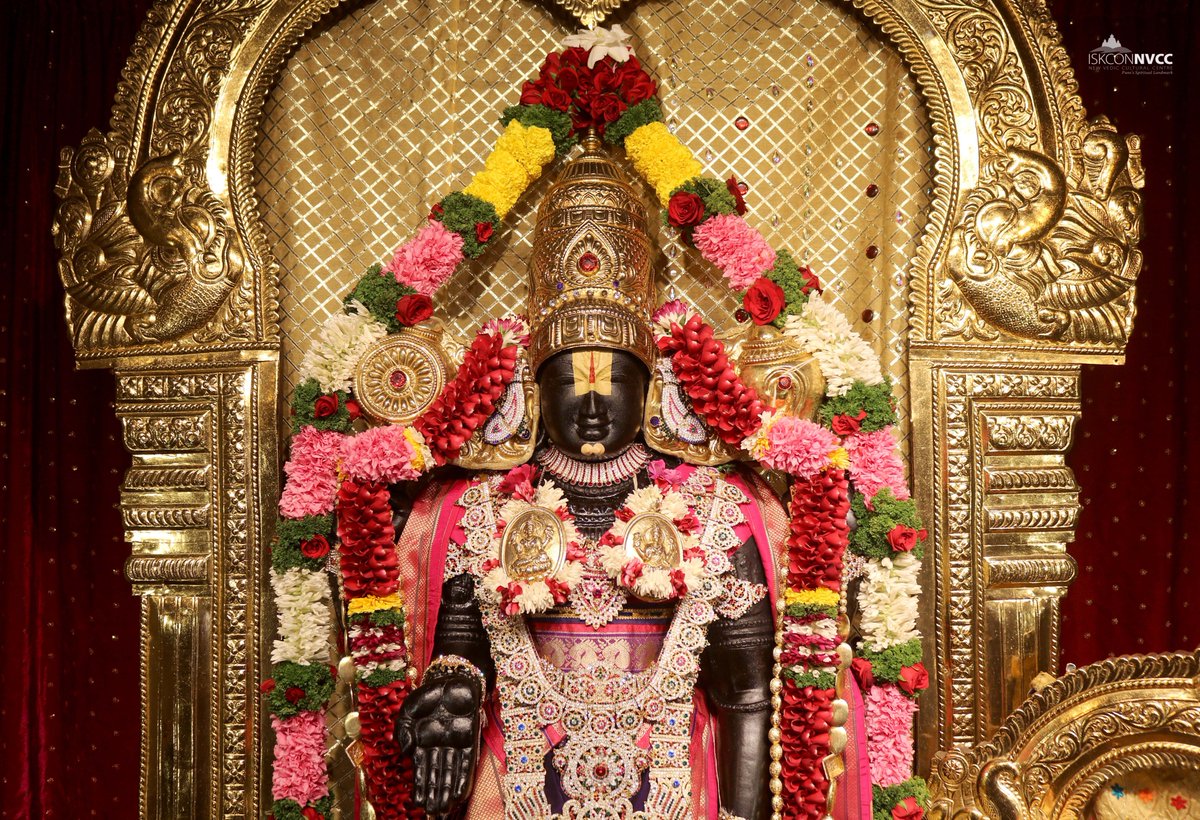 ISKCONPune's tweet photo. 🙏🏽Today's Darshan 📿 🗓24-01-2025🙏
🌷Sri Balaji🌷
🚩@ISKCONNVCCPune🚩
.
.
#ISKCONNVCC #ISKCONPune #ISKCONNVCCPune #ISKCON #kumbhmela2025 #kumbhmela #Prayagraj
#PrayagrajMahakumbh2025 #24thjanuary #24thjanuary2025 #Friday #Harinaamsankirtan #Radheshyamdas #Radheradhe #Sankirtan https://t.co/7TbbtyZDHB