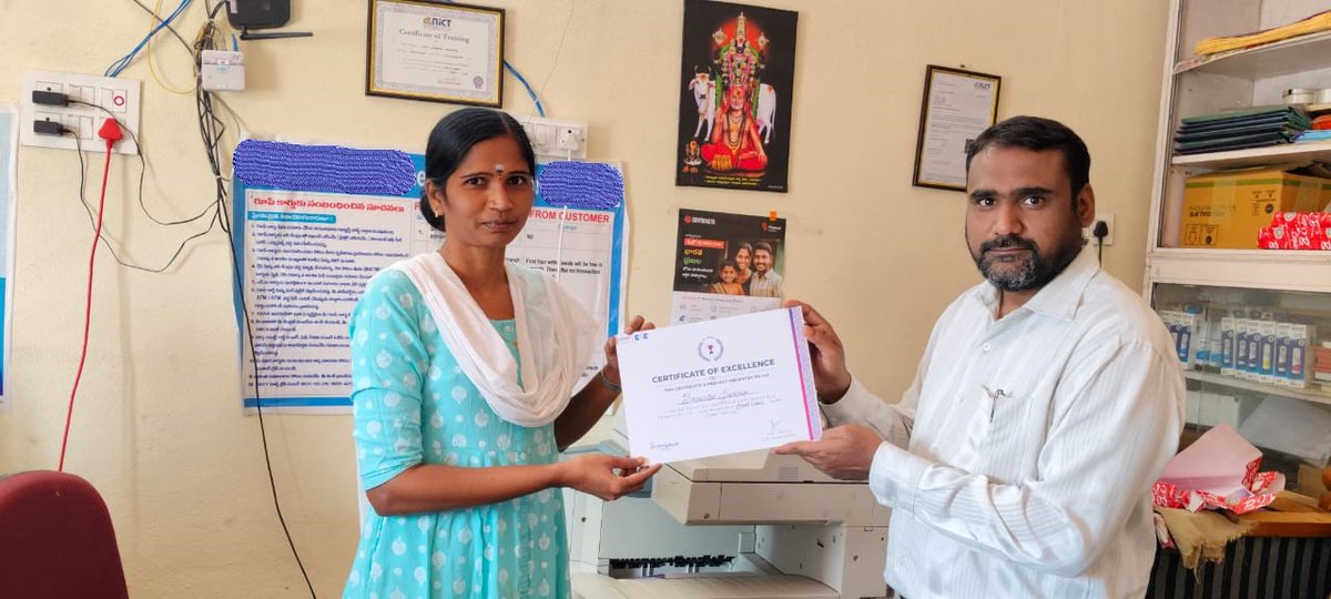 cscfinancial_'s tweet photo. 💐 💐 💐Congratulations!!! to one of our VLE Ms. Sapna from Telangana, Miryalaguda branch.

Ms. Sapna is got appreciation certificate from Tyger capital for best performance.

#csc #cscloanbazar https://t.co/zhSEHl82Mp