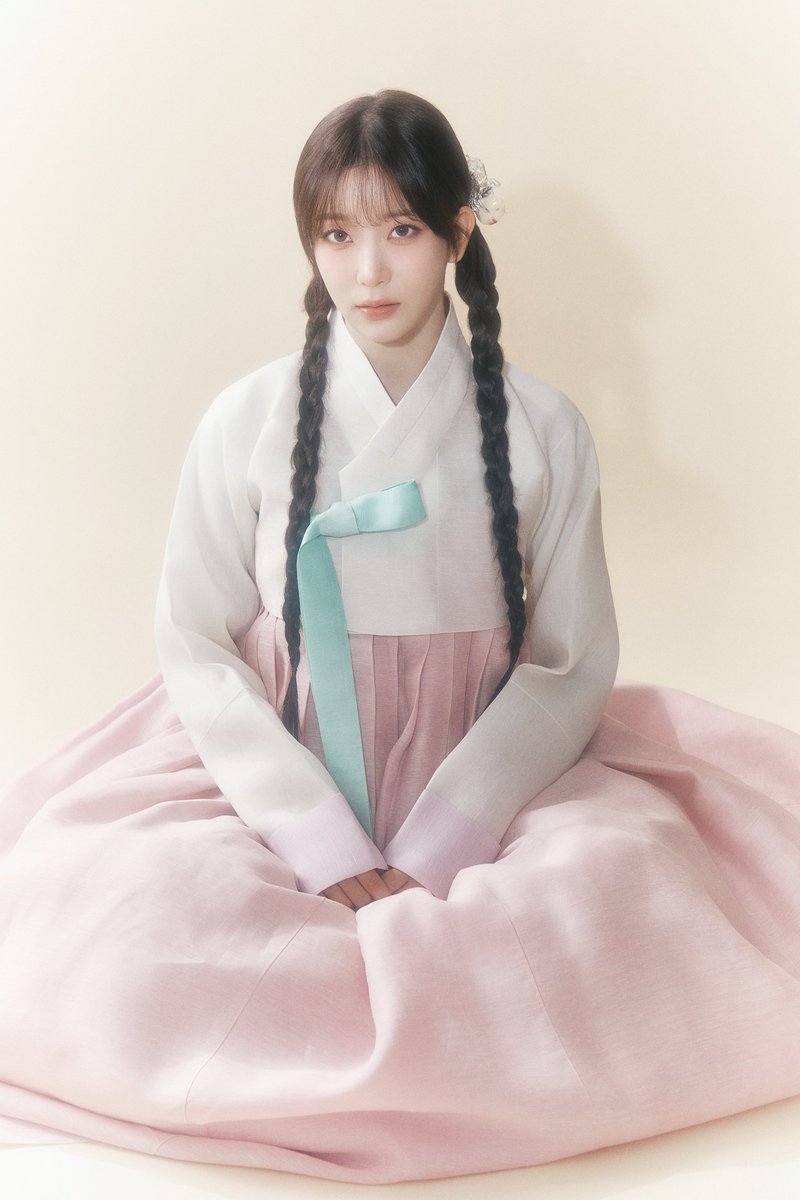 𝐇𝐚𝐩𝐩𝐲 𝐍𝐞𝐰 𝐘𝐞𝐚𝐫 𝟐𝟎𝟐𝟓 𝐰𝐢𝐭𝐡 𝐒𝐓𝐀𝐘𝐂

#STAYC #스테이씨
#Sumin #수민