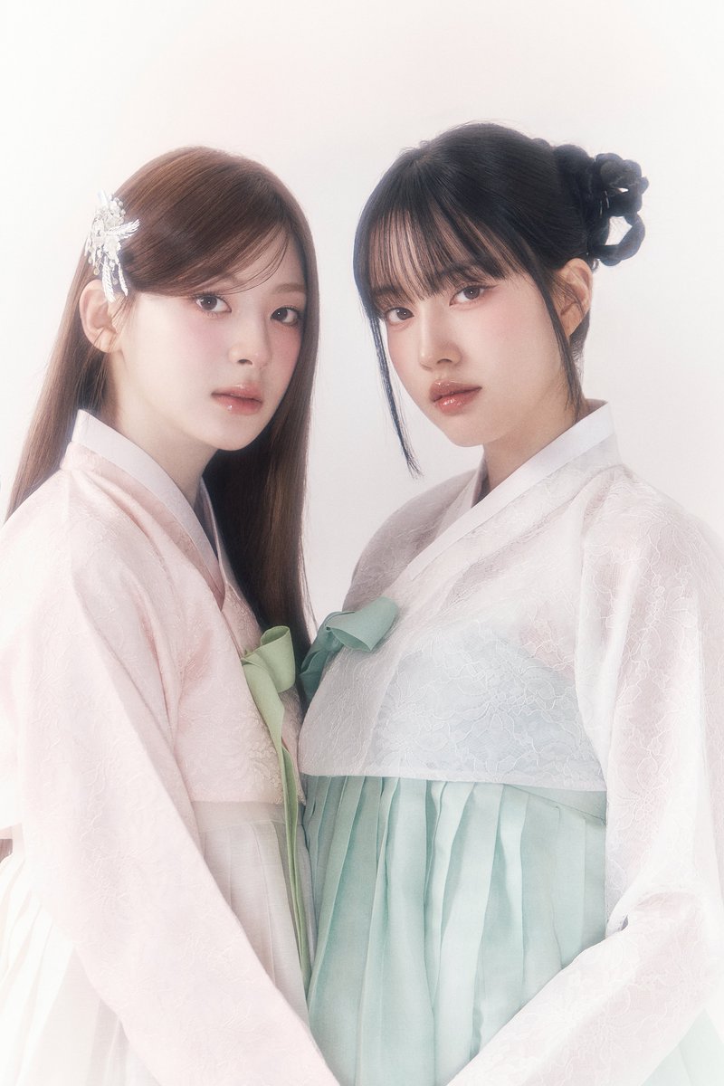 𝐇𝐚𝐩𝐩𝐲 𝐍𝐞𝐰 𝐘𝐞𝐚𝐫 𝟐𝟎𝟐𝟓 𝐰𝐢𝐭𝐡 𝐒𝐓𝐀𝐘𝐂

#STAYC #스테이씨
#Seeun #세은
#Yoon #윤