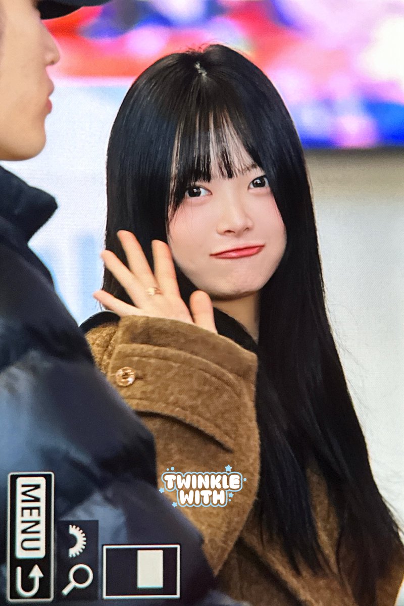 𝖳𝖶𝖨𝖭𝖪𝖫𝖤 𝖶𝖨𝖳𝖧 tweet media